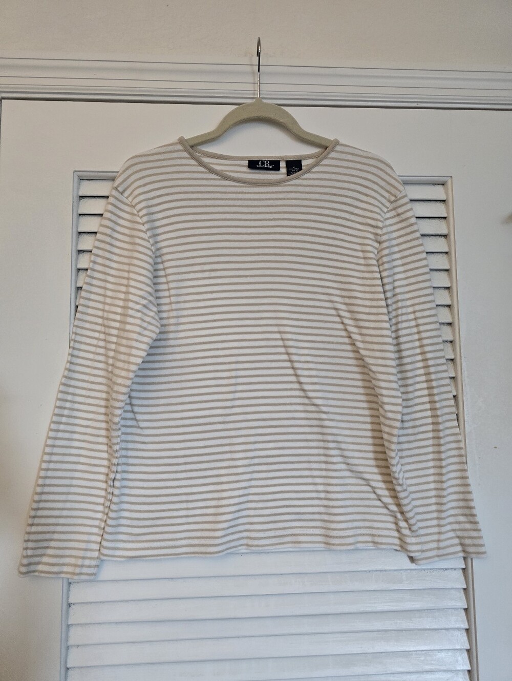 C.B. Casual Cream & Tan Striped Long-Sleeve Tee Size Medium